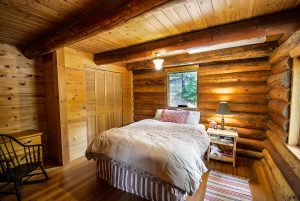 cabin bedroom